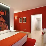 Ferrara Rooms פררה