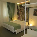 Ferrara Rooms Bed & Breakfast