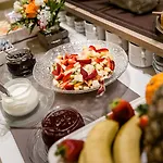 Ferrara Rooms Bed & Breakfast 4*