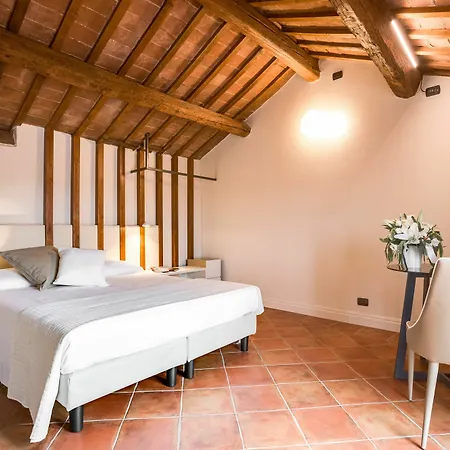 Couette-café Ferrara Rooms