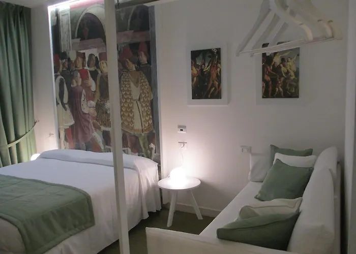Couette-café Ferrara Rooms 4*